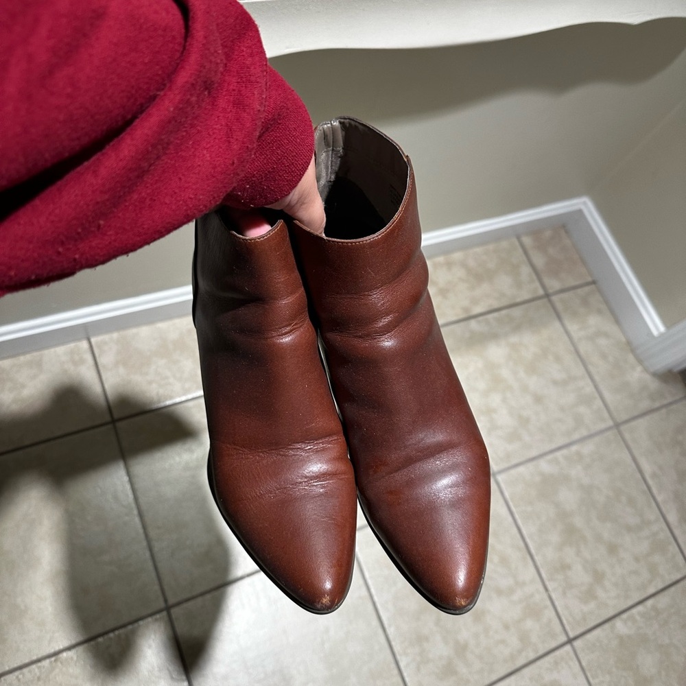 Rockport high heel leather boots size 11